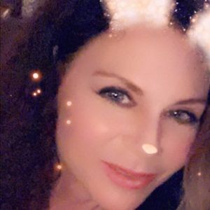 Meet your Posher, Suzanne